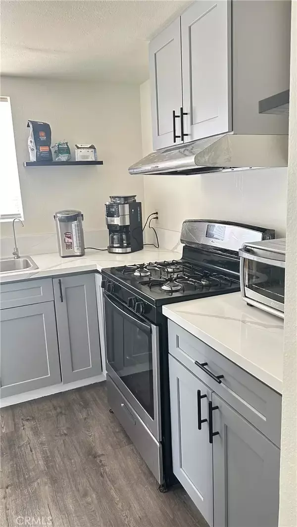 Joshua Tree, CA 92252,61711 Morningside Road