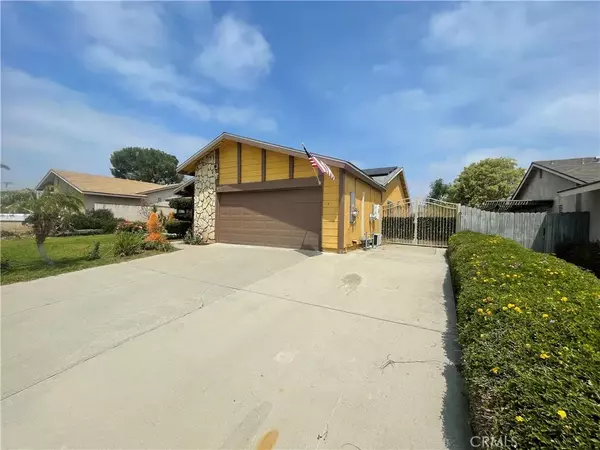 Corona, CA 92882,853 W Crestview Street