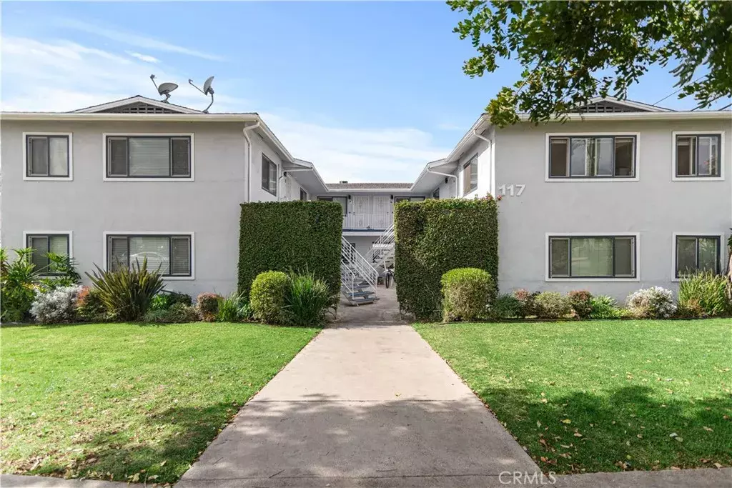 Monrovia, CA 91016,117 S Ivy Avenue #D