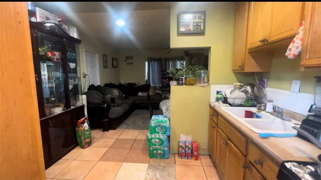 El Monte, CA 91732,11834 Kerrwood Street