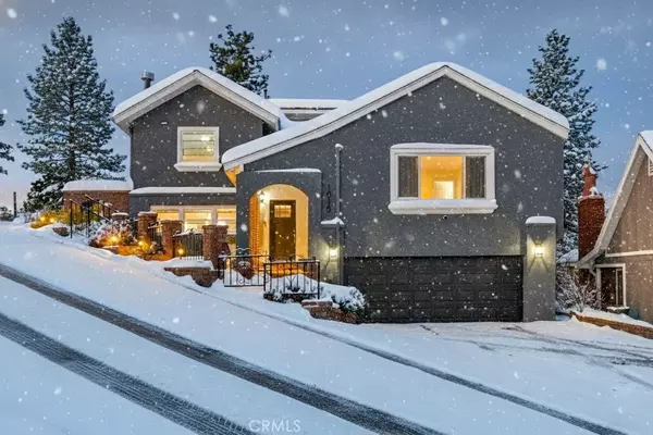 1015 Summit Drive, Crestline, CA 92325