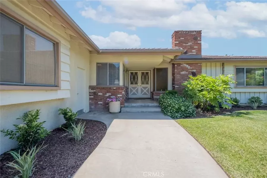 655 Fountain Springs Lane, Glendora, CA 91741