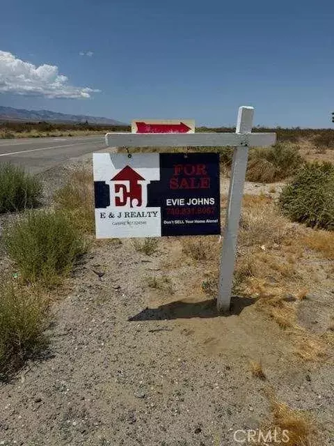 Phelan, CA 92371,0 Holly St