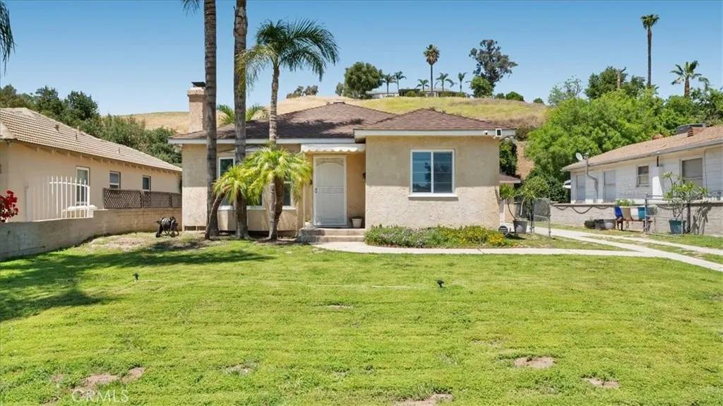 686 W 34th Street, San Bernardino, CA 92405