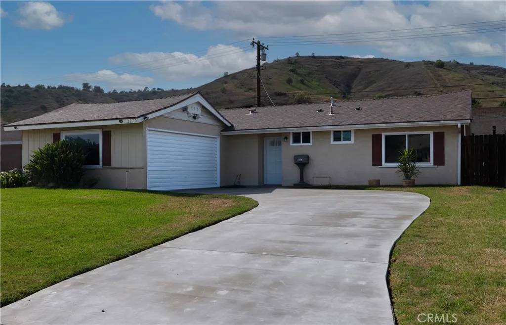 2275 Farringdon Avenue, Pomona, CA 91768