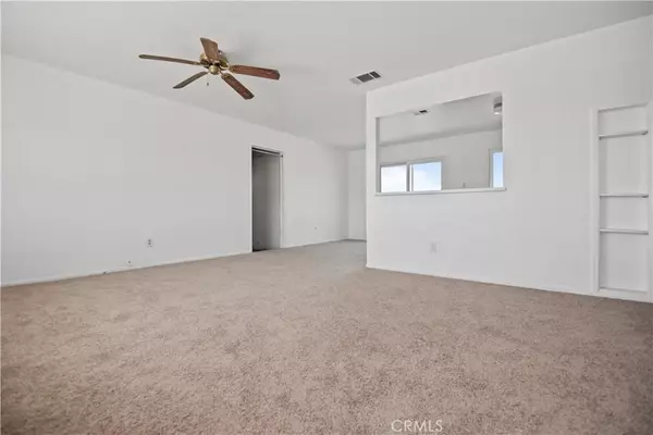 Apple Valley, CA 92307,15856 Winnebago Rd