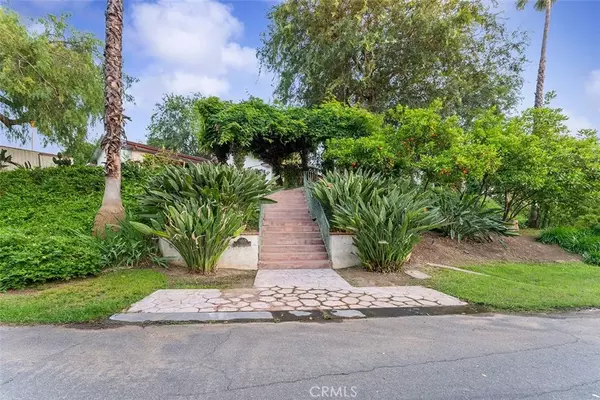 Riverside, CA 92506,1940 Arroyo Drive