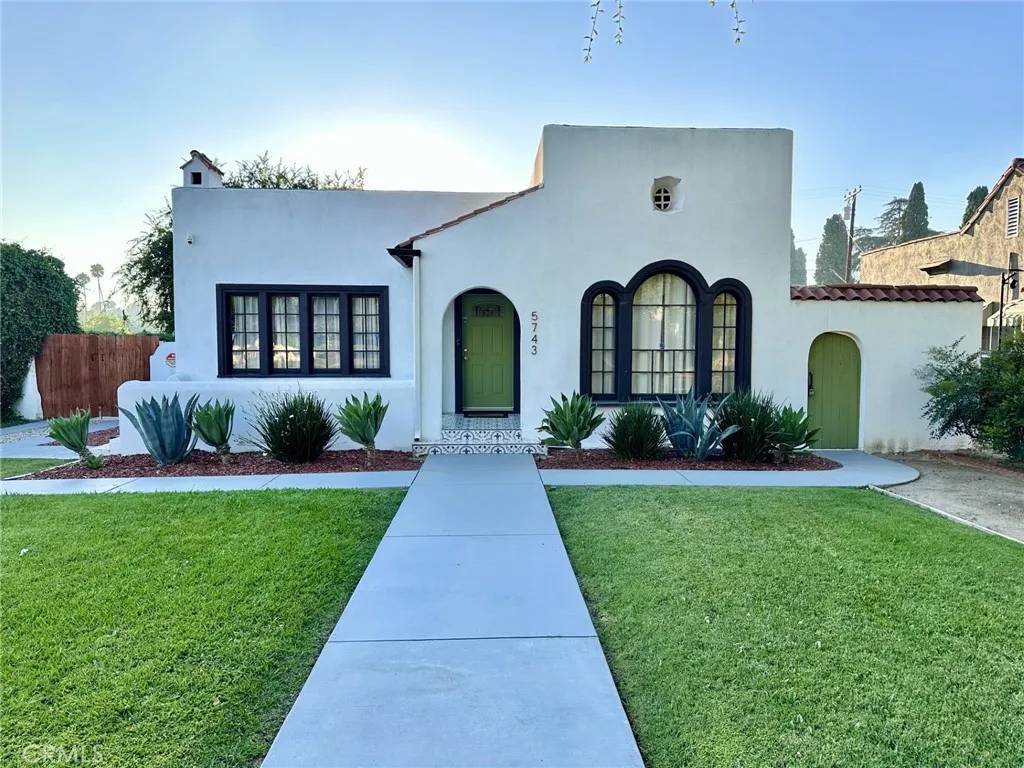 5743 Magnolia Avenue, Riverside, CA 92506