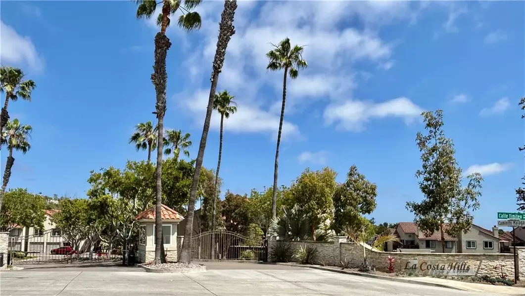 3513 Caminito Sierra #101, Carlsbad, CA 92009