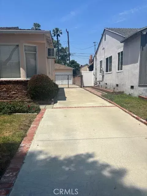 Downey, CA 90241,11021 Fairford Avenue