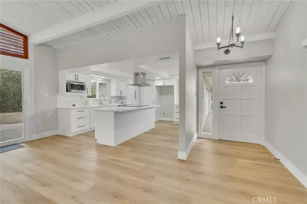 Covina, CA 91723,418 S Vecino Drive
