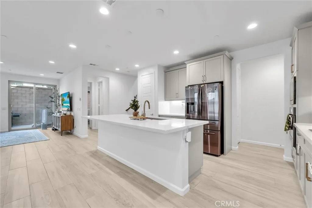 Fontana, CA 92336,5321 Prato Lane