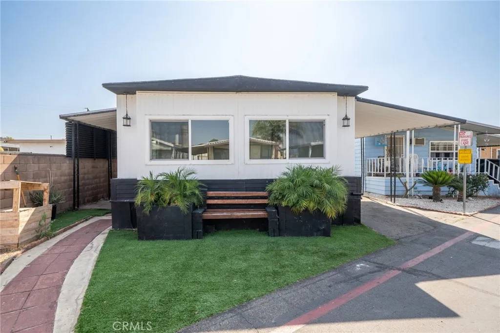 1661 Puente #15, Baldwin Park, CA 91706