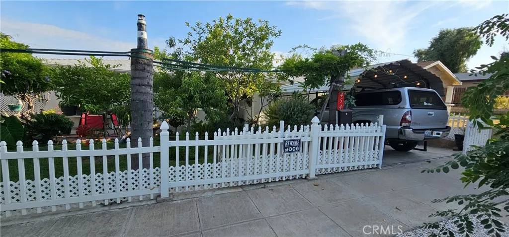 450 W D Street, Colton, CA 92324