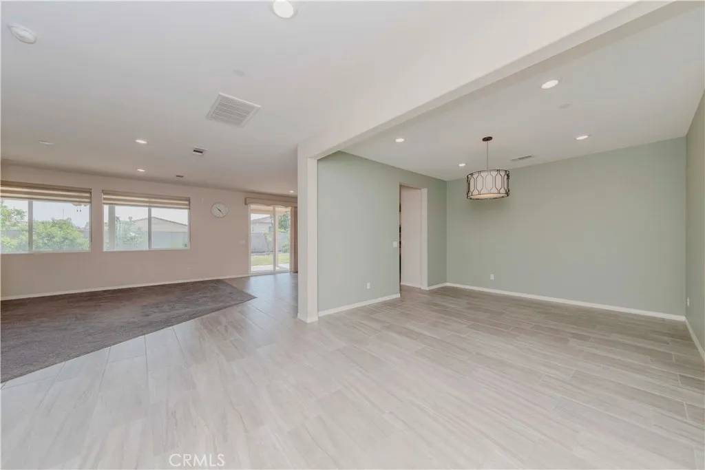 Jurupa Valley, CA 91752,4746 Camino De Madera
