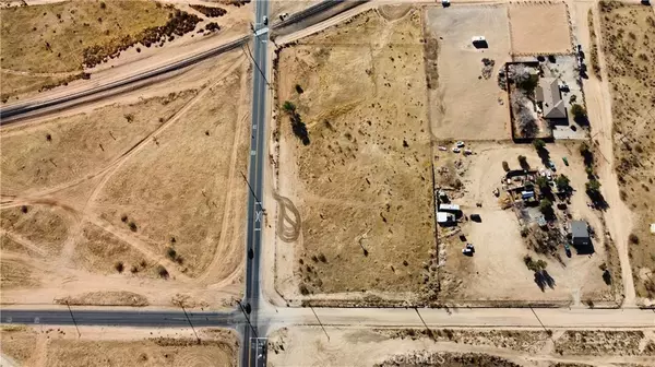 Apple Valley, CA 92308,10420 Kiowa