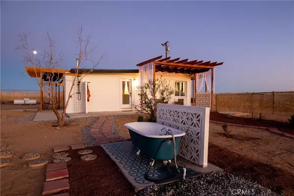 29 Palms, CA 92277,71522 Winters Road