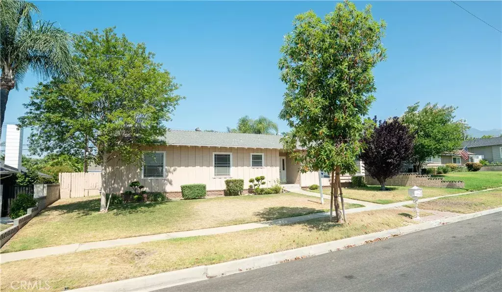 1679 N 2nd Avenue, Upland, CA 91784