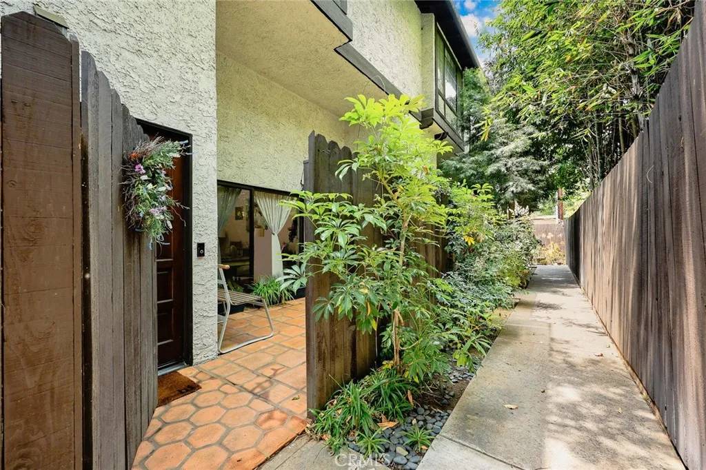 South Pasadena, CA 91030,402 El Centro Street #13