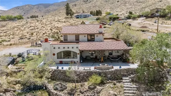 9075 Mesa Vista Street, Apple Valley, CA 92308