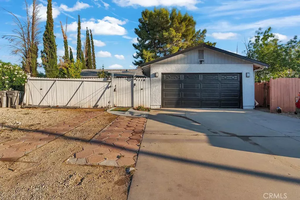 Palmdale, CA 93550,1116 E Ave R