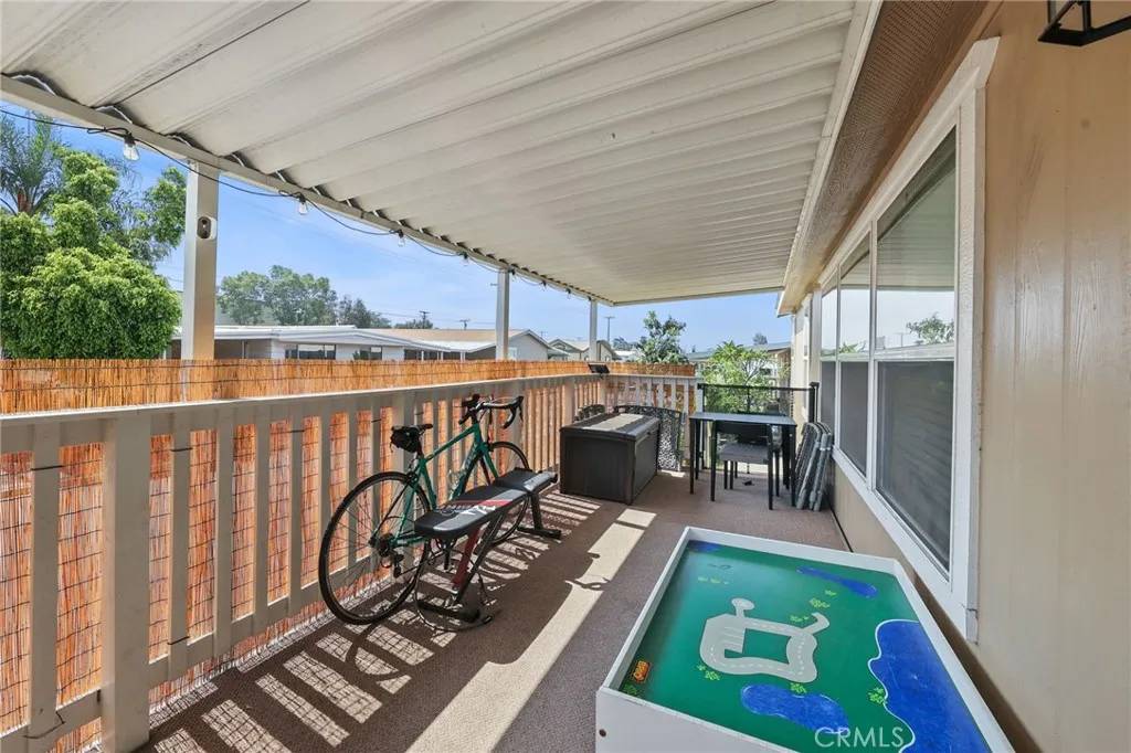 La Verne, CA 91750,2755 Arrow #98
