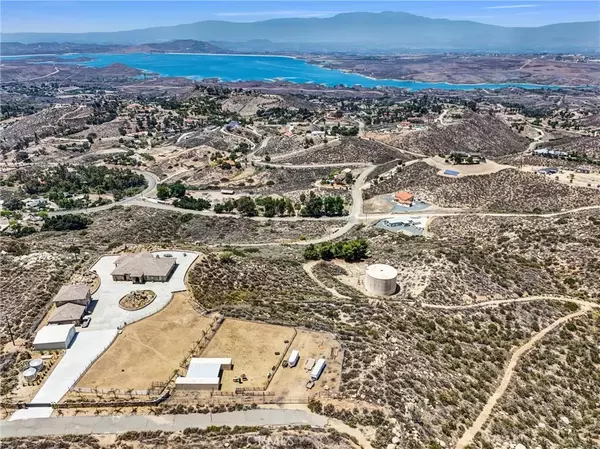 Perris, CA 92570,0 Onaknoll