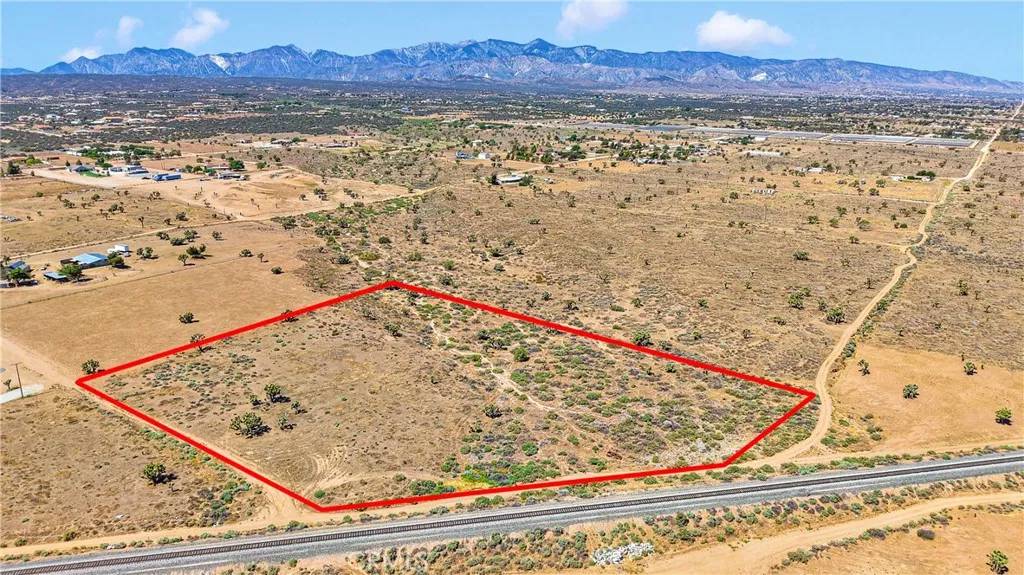 9234 E Arrowhead, Phelan, CA 92371