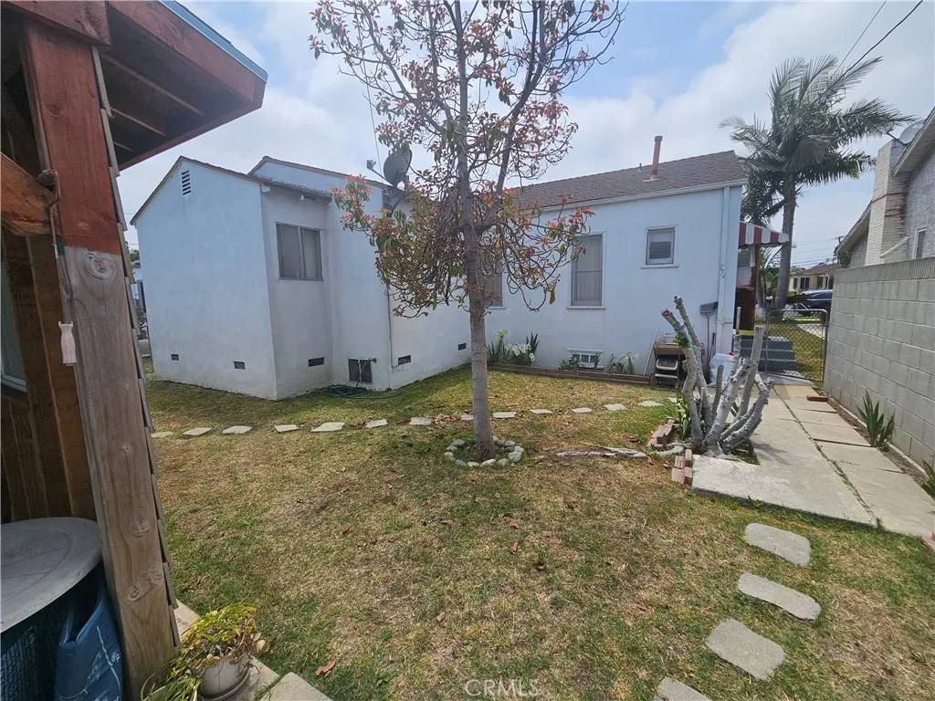 Los Angeles, CA 90043,6014 Alviso Avenue