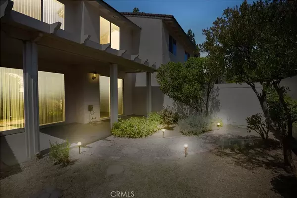 806 E Laurel Oak Drive, Azusa, CA 91702