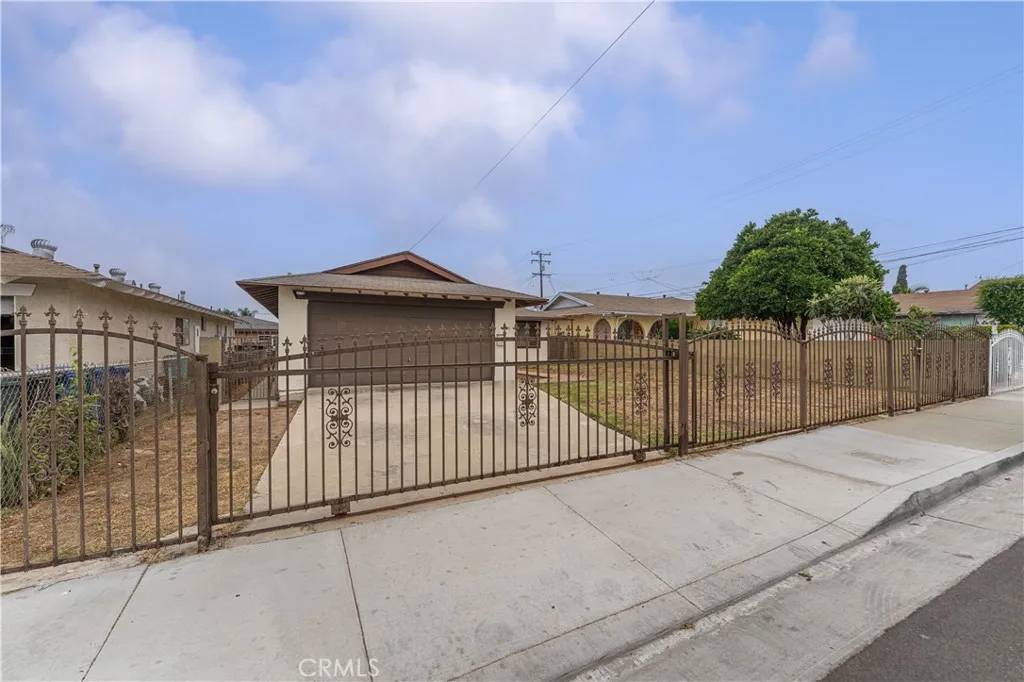 Los Angeles, CA 90022,4820 Eagle Street