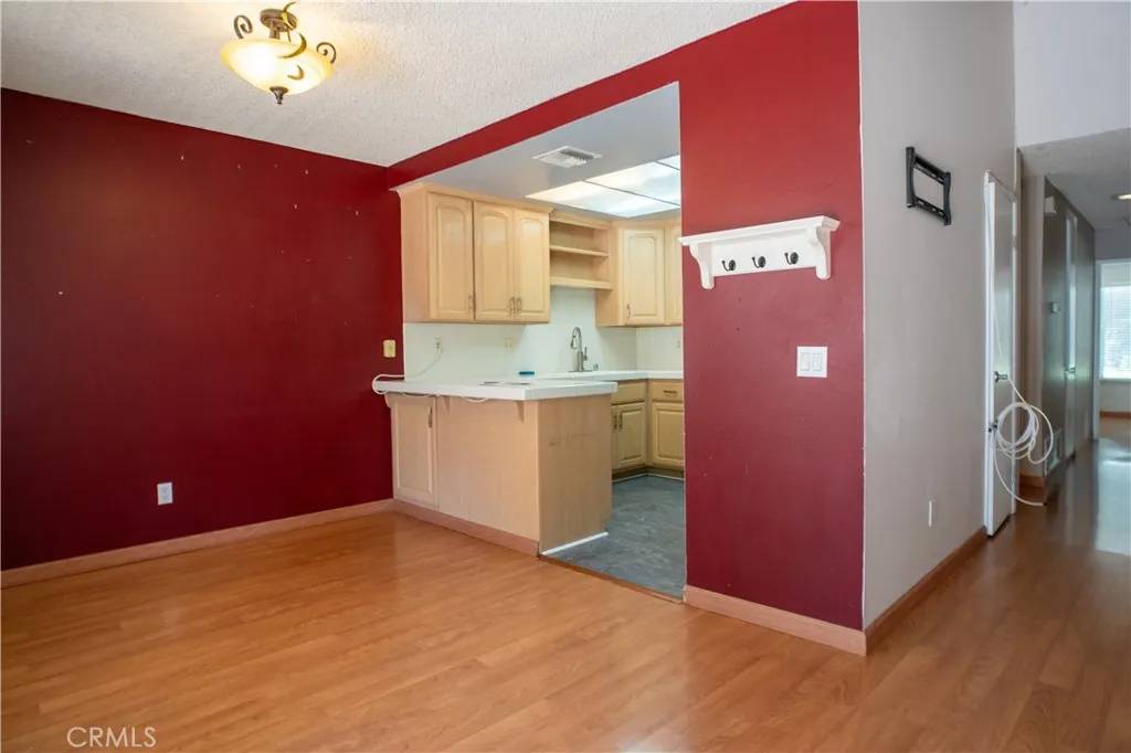 San Dimas, CA 91773,301 Woodglen Drive