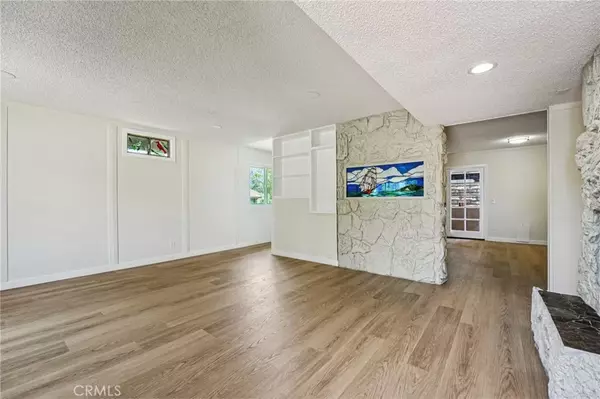 San Dimas, CA 91773,750 Via Los Santos