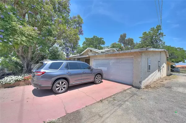 645 N Maple Avenue, Fontana, CA 92336