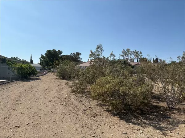 Apple Valley, CA 92307,0 Kamana