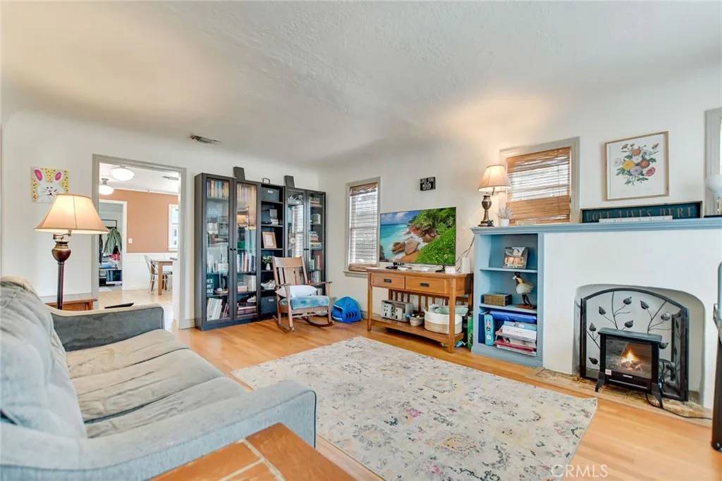 Glendora, CA 91741,238 S Wabash Avenue