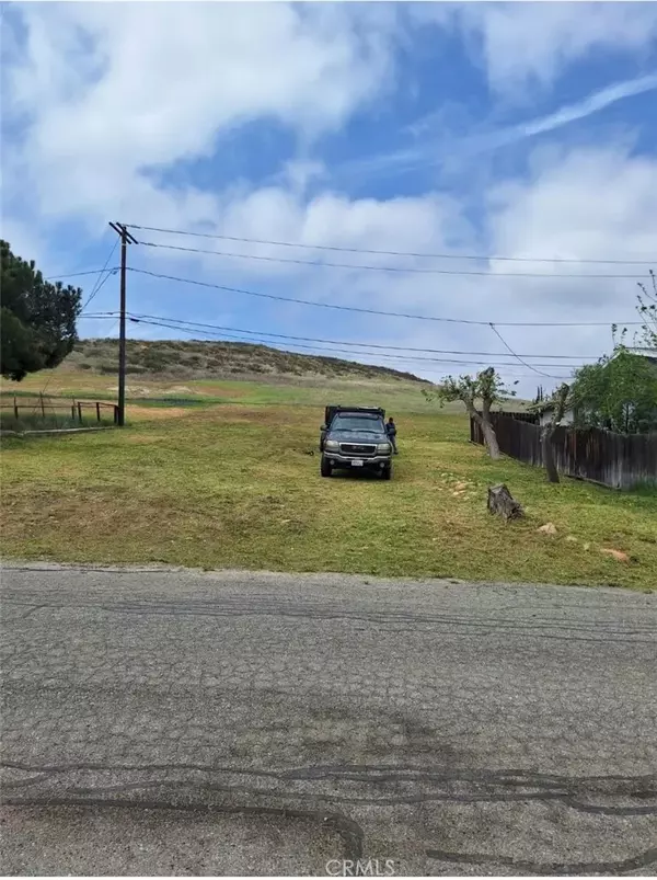 Lake Elsinore, CA 92530,17520 Bromley Ave