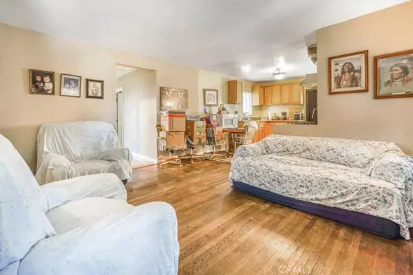 Bellflower, CA 90706,9130 Hargill