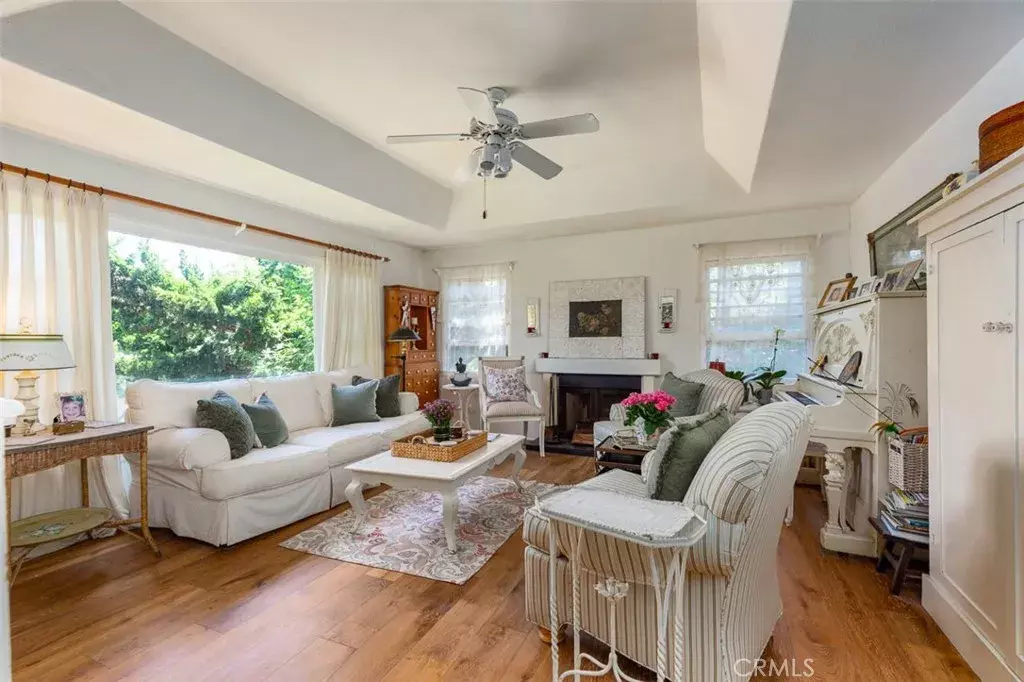Vista, CA 92083,869 Phillips Street