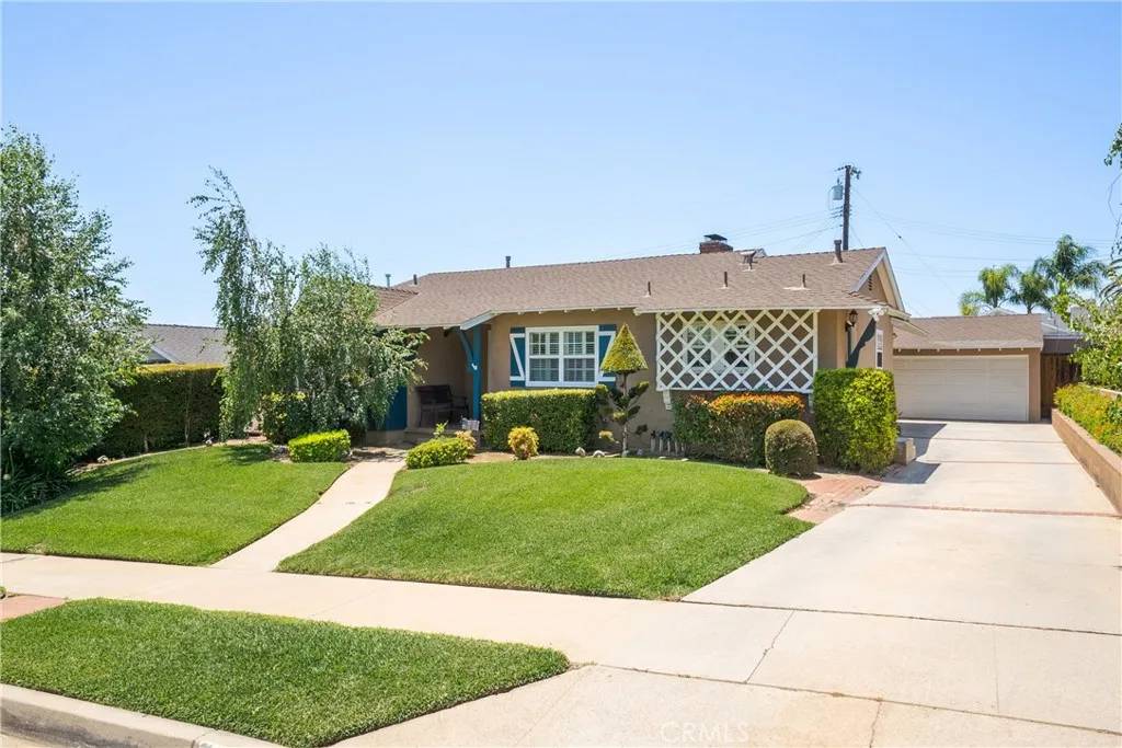 469 N Nearglen Avenue, Covina, CA 91724