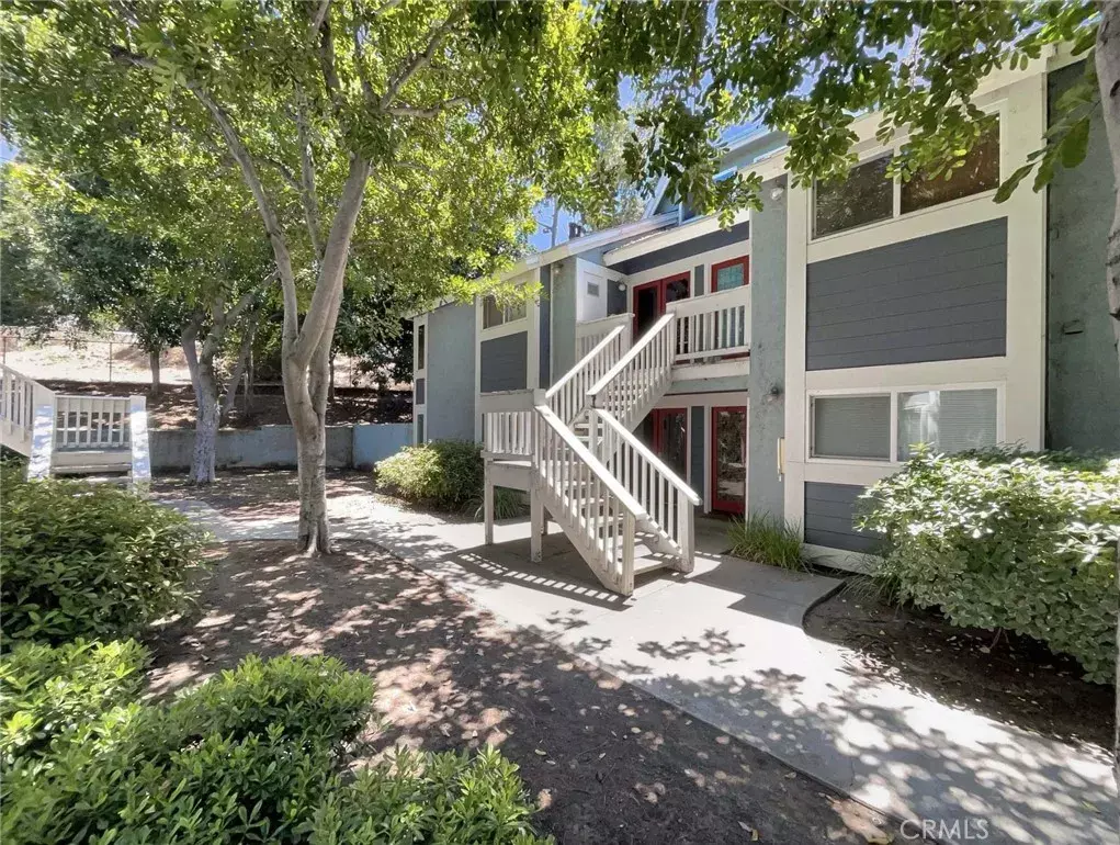 Escondido, CA 92029,1564 Tanglewood Lane #11