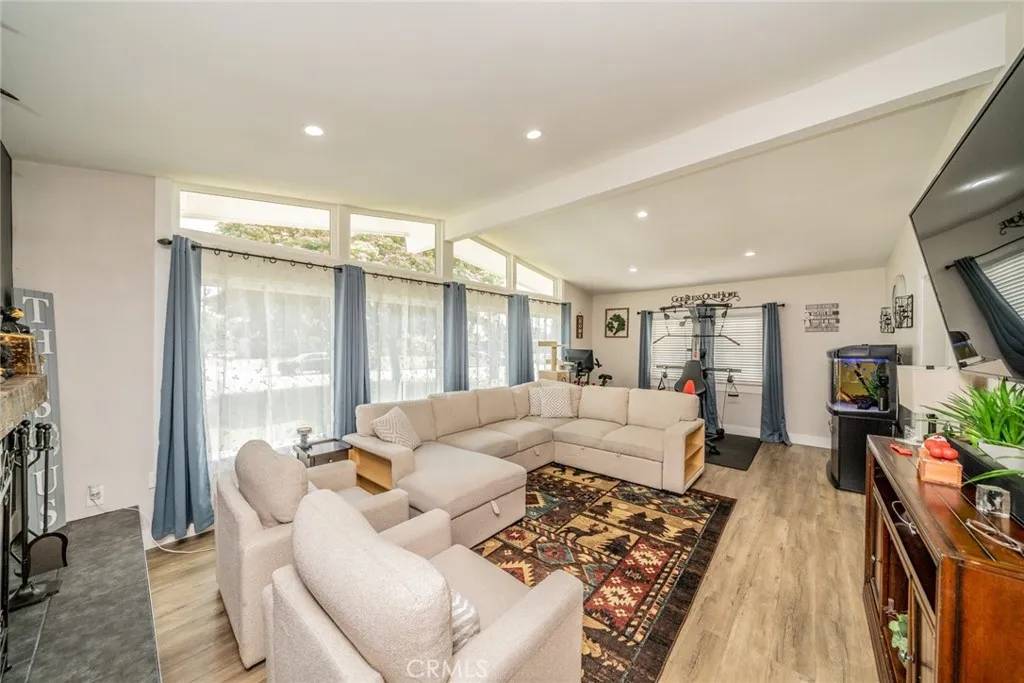 Rialto, CA 92377,5716 Magnolia Avenue