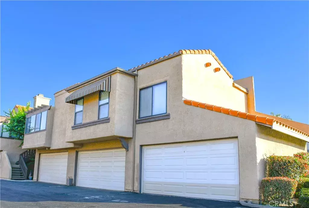 Fullerton, CA 92835,3093 Brea Boulevard #16