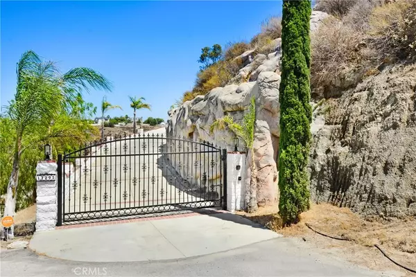 Riverside, CA 92506,17295 Ridge Canyon Drive