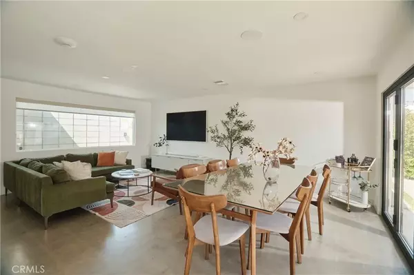 Palm Springs, CA 92262,359 W Avenida Cerca