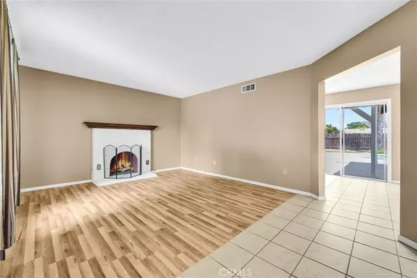 San Bernardino, CA 92407,5235 Lakewood Drive