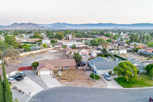 11220 Puente Way,  Jurupa Valley,  CA 91752