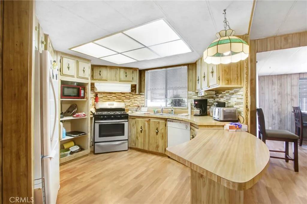 La Verne, CA 91750,3800 Bradford #86