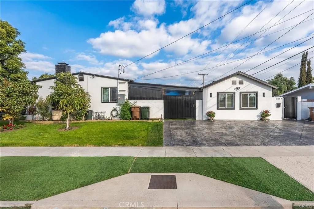 1714 W Ash Avenue, Fullerton, CA 92833