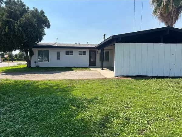 657 E King Street, Rialto, CA 92376